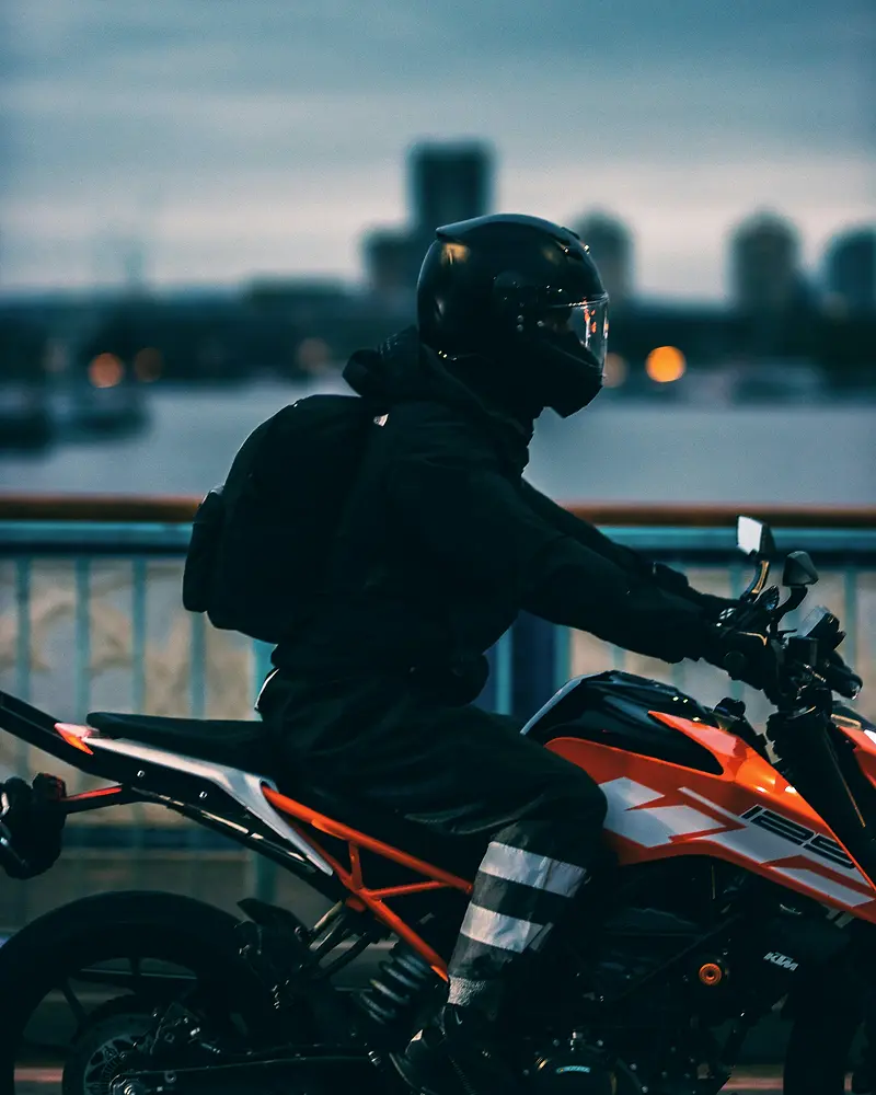 Agent à moto