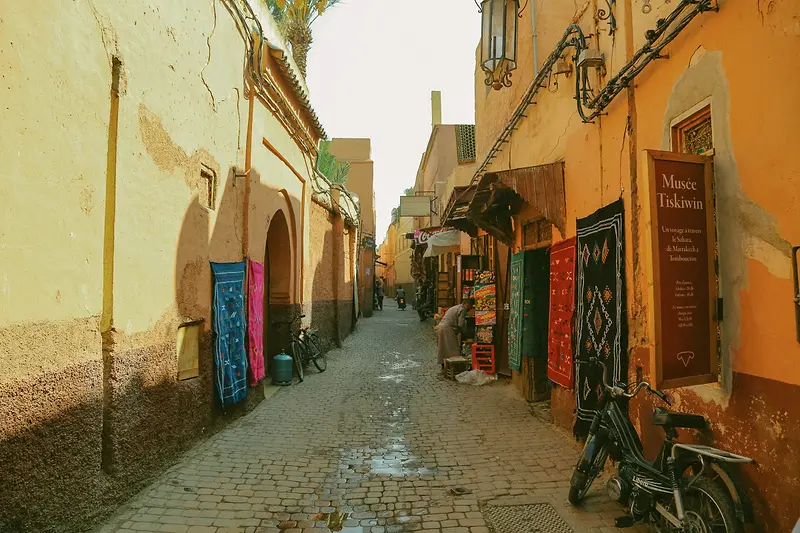 Ruelle de médina au Maroc